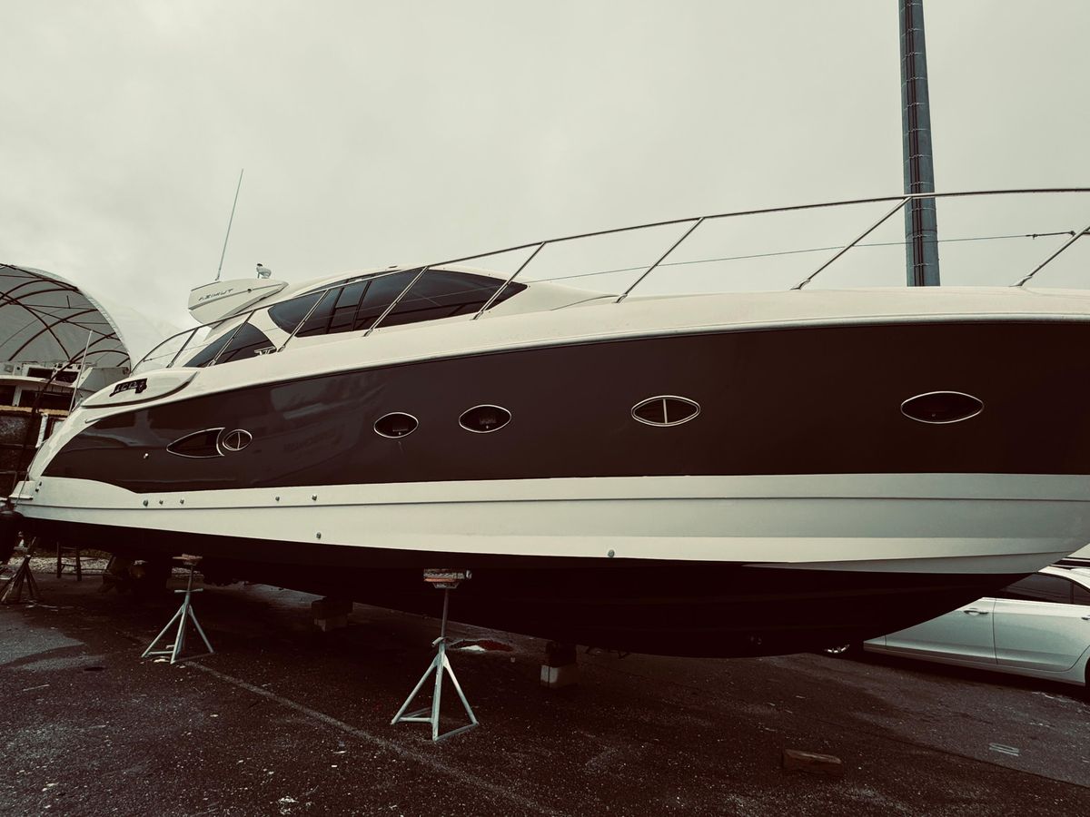 2009 Azimut 50 