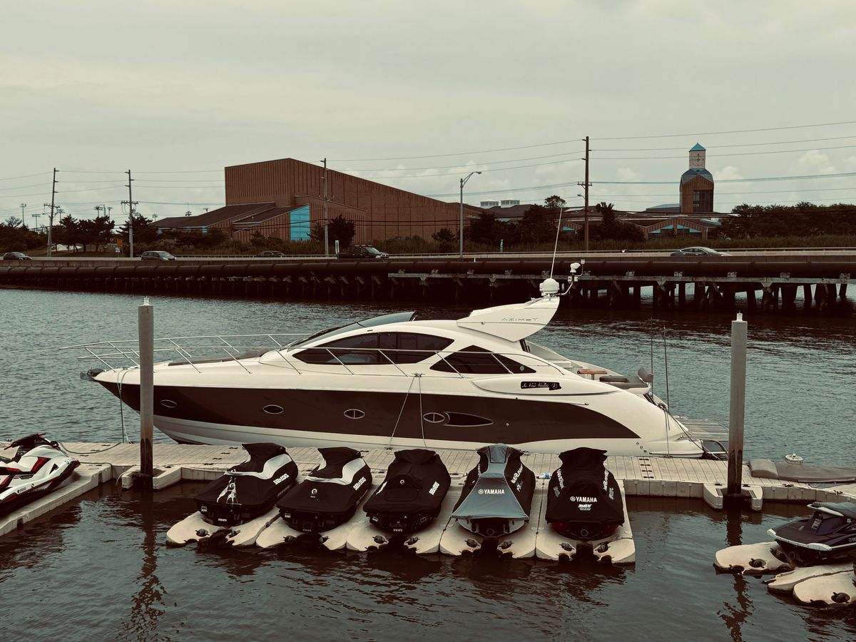 2009 Azimut 50 