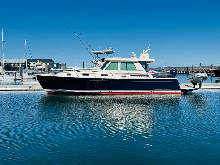 Nightcap Yacht Photos Pics 