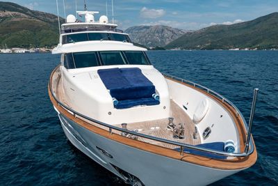 Yacht
