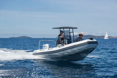2025 Bombard Explorer 600
