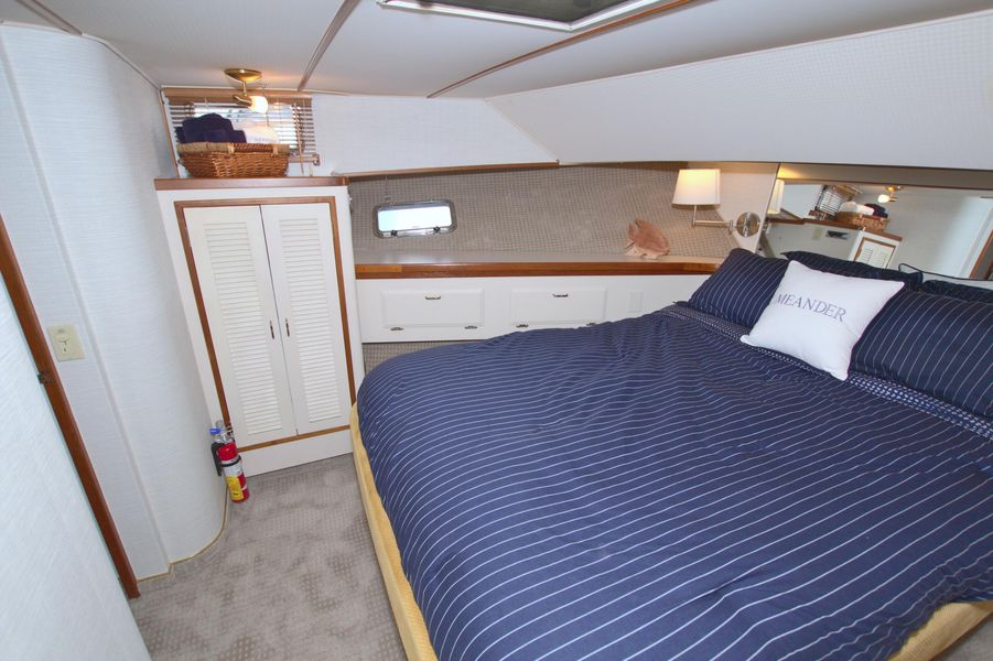 1989 Tollycraft 61 Pilothouse Motor Yacht