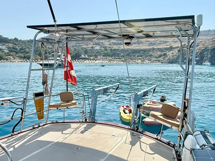  Yacht Photos Pics Island Packet 465 sailboat deck with scenic coastal view, 2008 model.