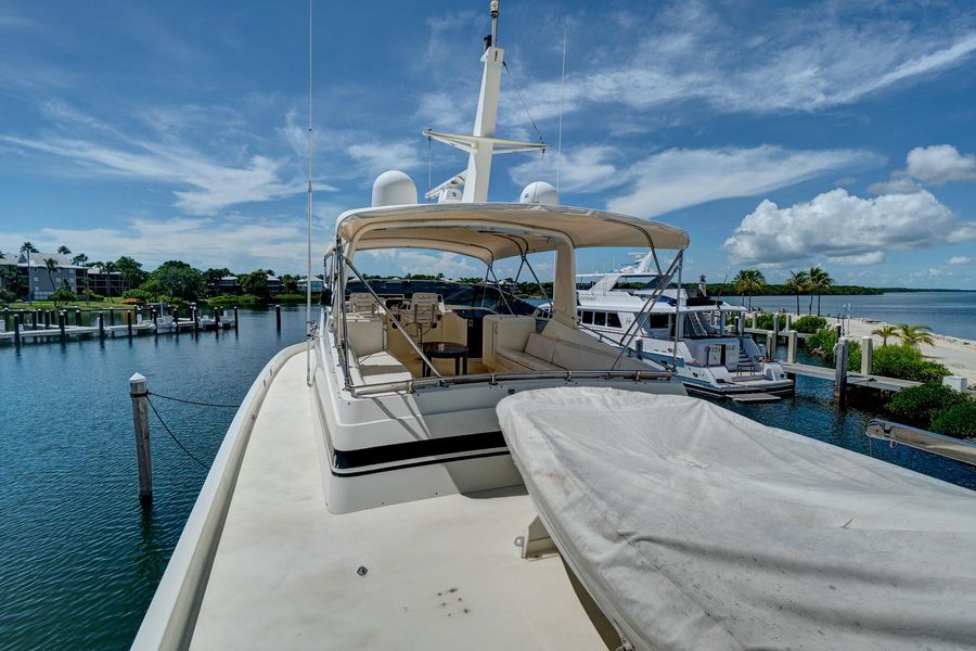 1988 Hatteras 70 Motor Yacht