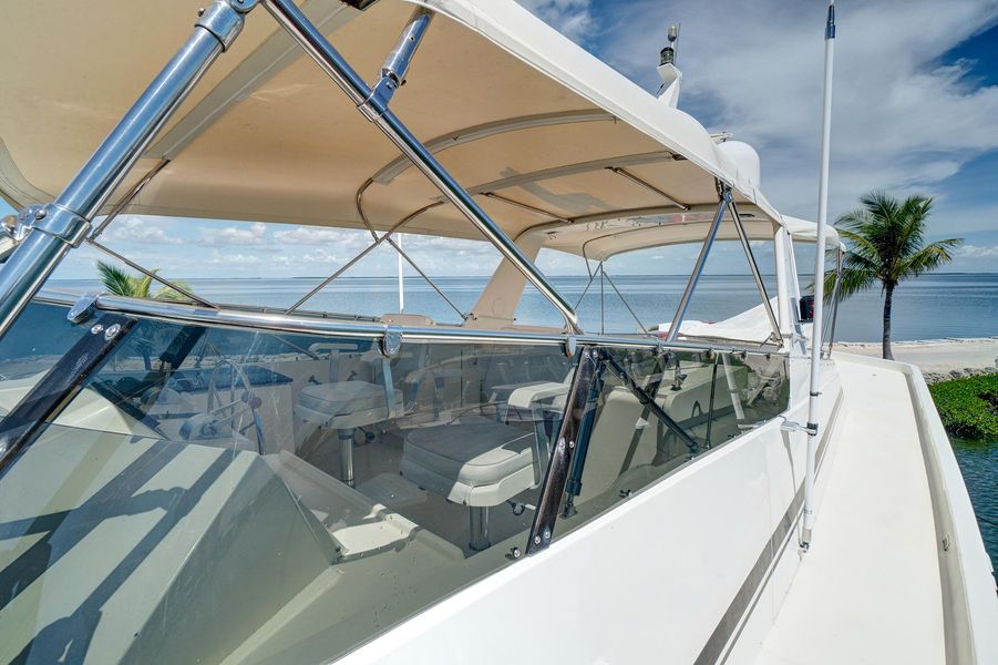 1988 Hatteras 70 Motor Yacht