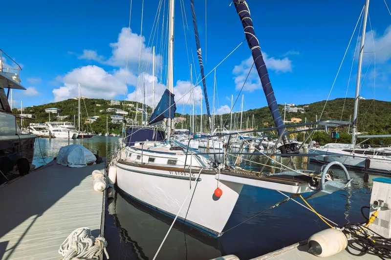 Halcyon Yacht Photos Pics 
