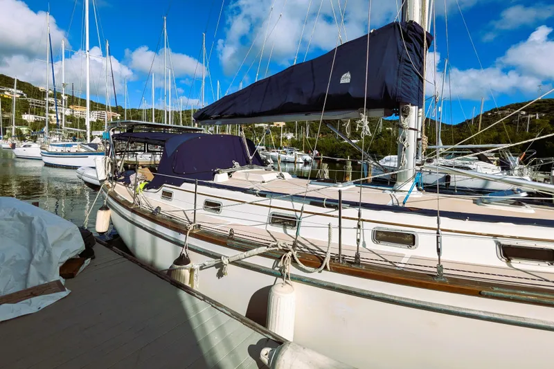 Halcyon Yacht Photos Pics 