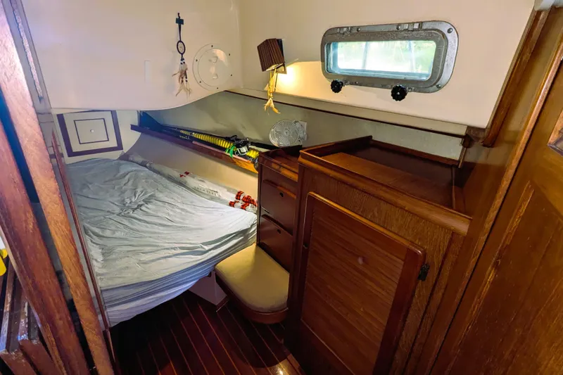 Halcyon Yacht Photos Pics 