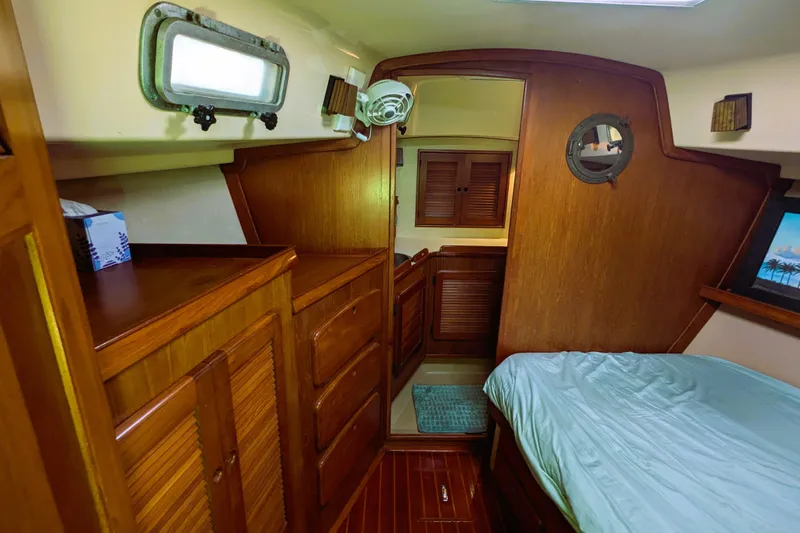 Halcyon Yacht Photos Pics 