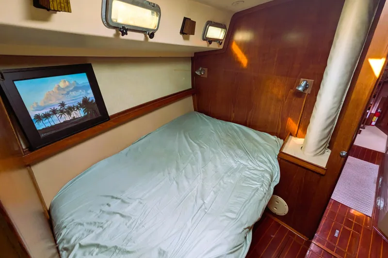 Halcyon Yacht Photos Pics 