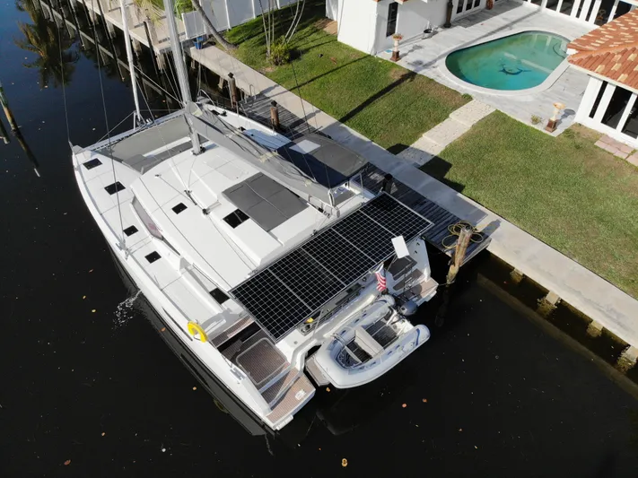 Serendipity Yacht Photos Pics 