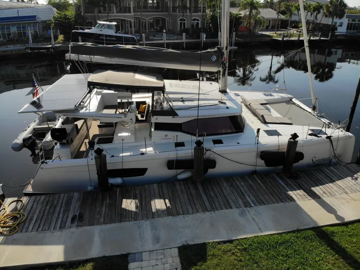 Serendipity Yacht Photos Pics 