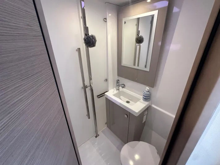 Serendipity Yacht Photos Pics 