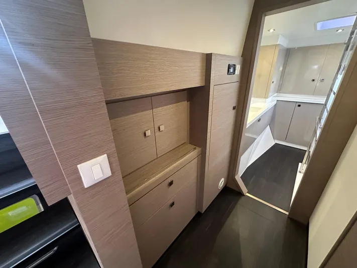 Serendipity Yacht Photos Pics 