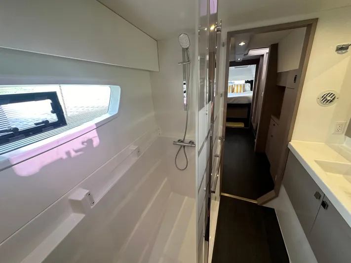 Serendipity Yacht Photos Pics 