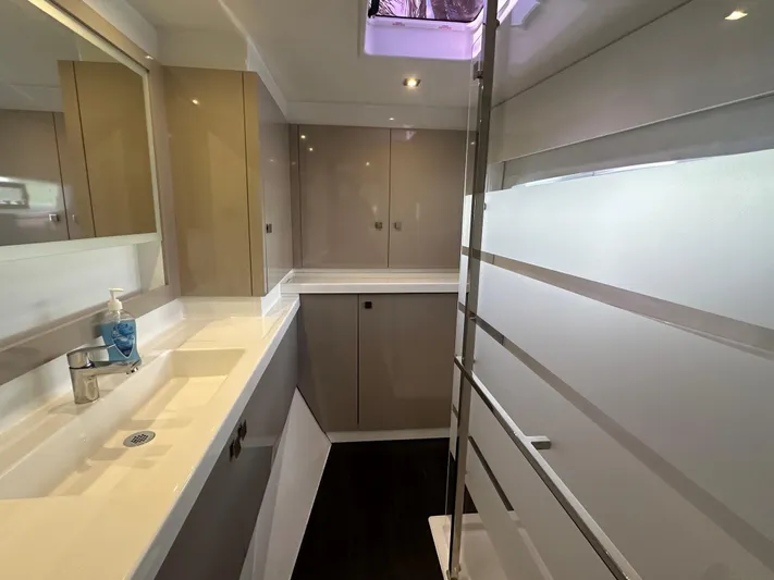 Serendipity Yacht Photos Pics 