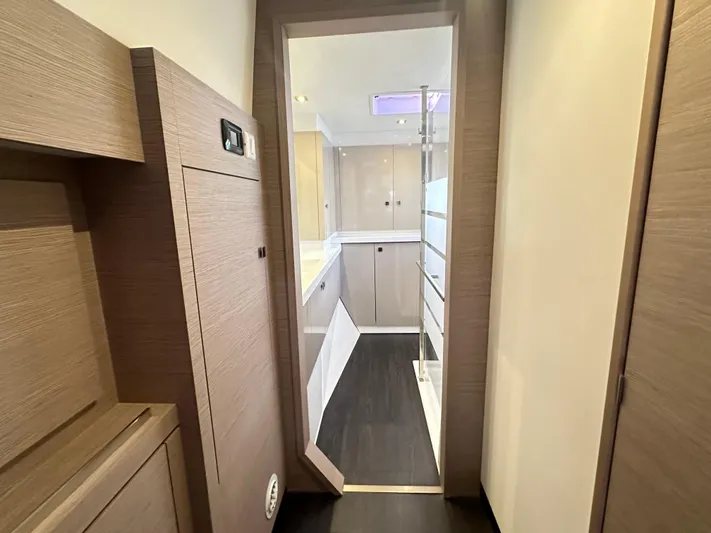 Serendipity Yacht Photos Pics 