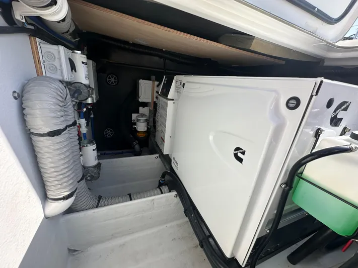 Serendipity Yacht Photos Pics 