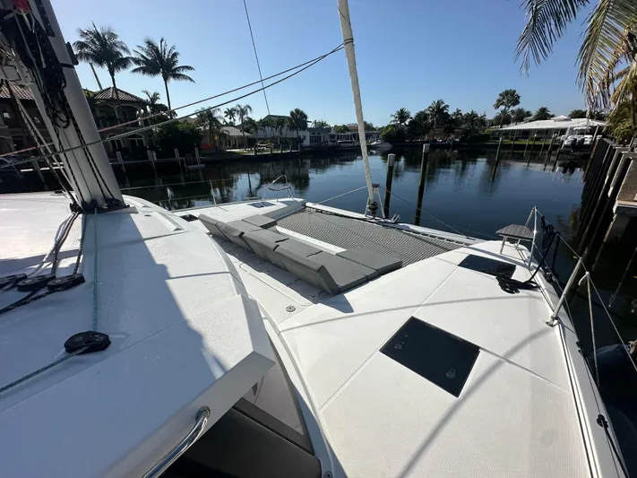 Serendipity Yacht Photos Pics 