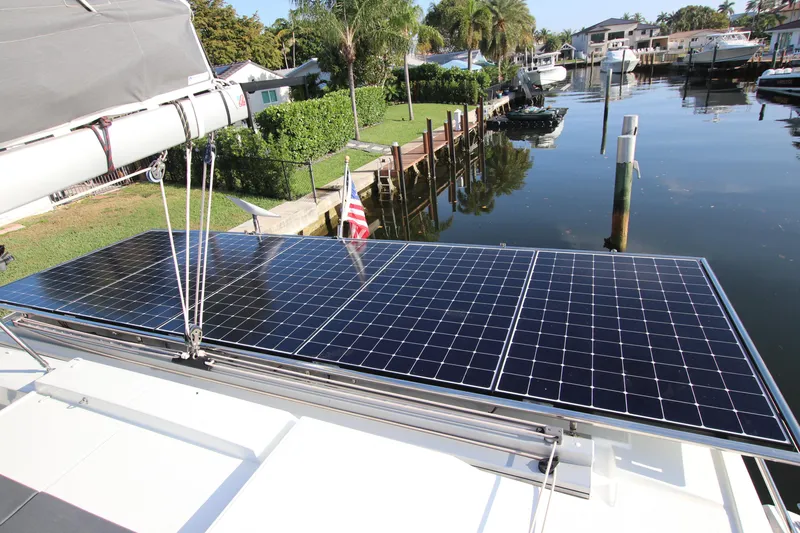 Serendipity Yacht Photos Pics 