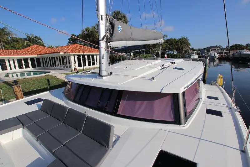 Serendipity Yacht Photos Pics 