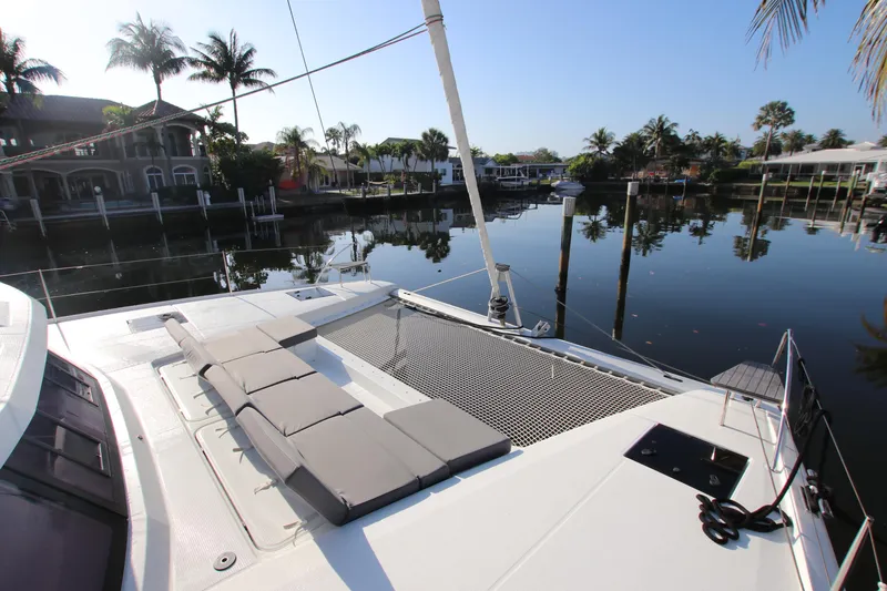 Serendipity Yacht Photos Pics 