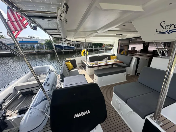 Serendipity Yacht Photos Pics 