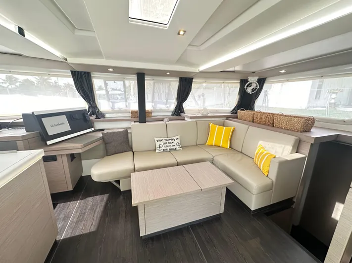 Serendipity Yacht Photos Pics 