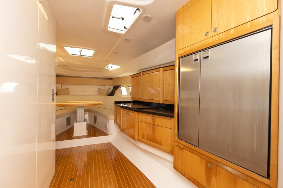 2009 Intrepid Sport Yacht