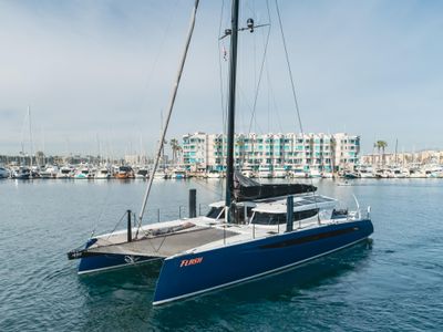 Yacht