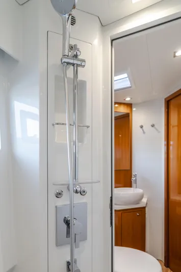 Flash Yacht Photos Pics 