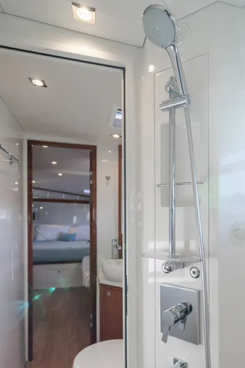 Flash Yacht Photos Pics 