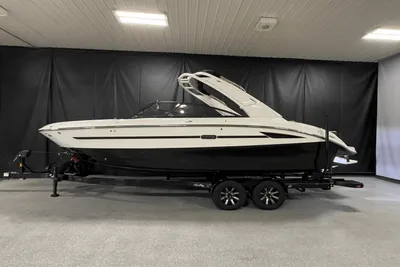 Sea Ray SDX 250 Surf