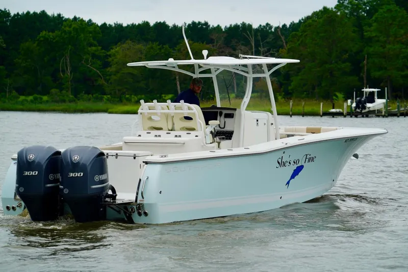  Yacht Photos Pics 2015 Southport 29 FE boat with dual Yamaha 300 engines on a scenic waterway.