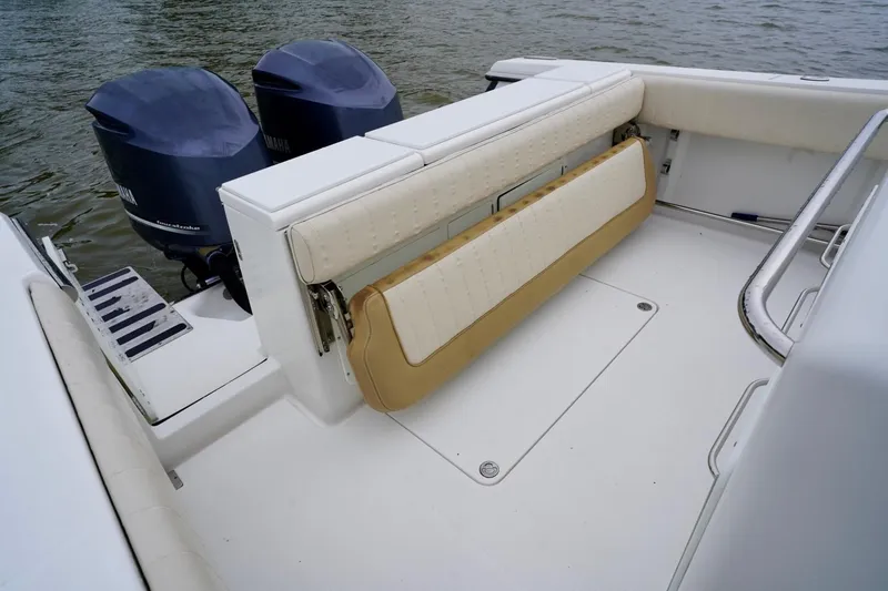  Yacht Photos Pics 2015 Southport 29 FE boat with dual Yamaha engines and foldable seating.