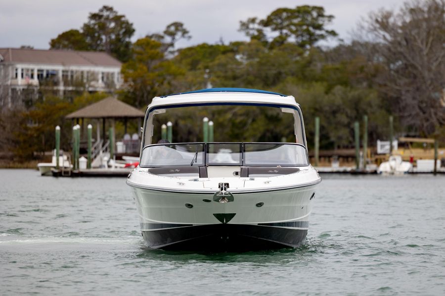 2017 Sea Ray 310 SLX OB