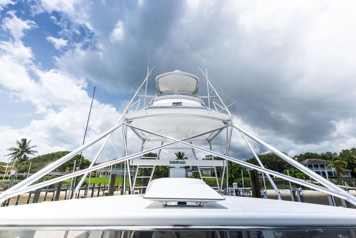 2010 Viking 52 