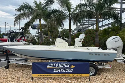 Skeeter SX 221