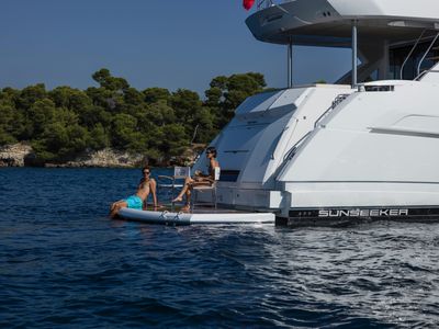 Yacht