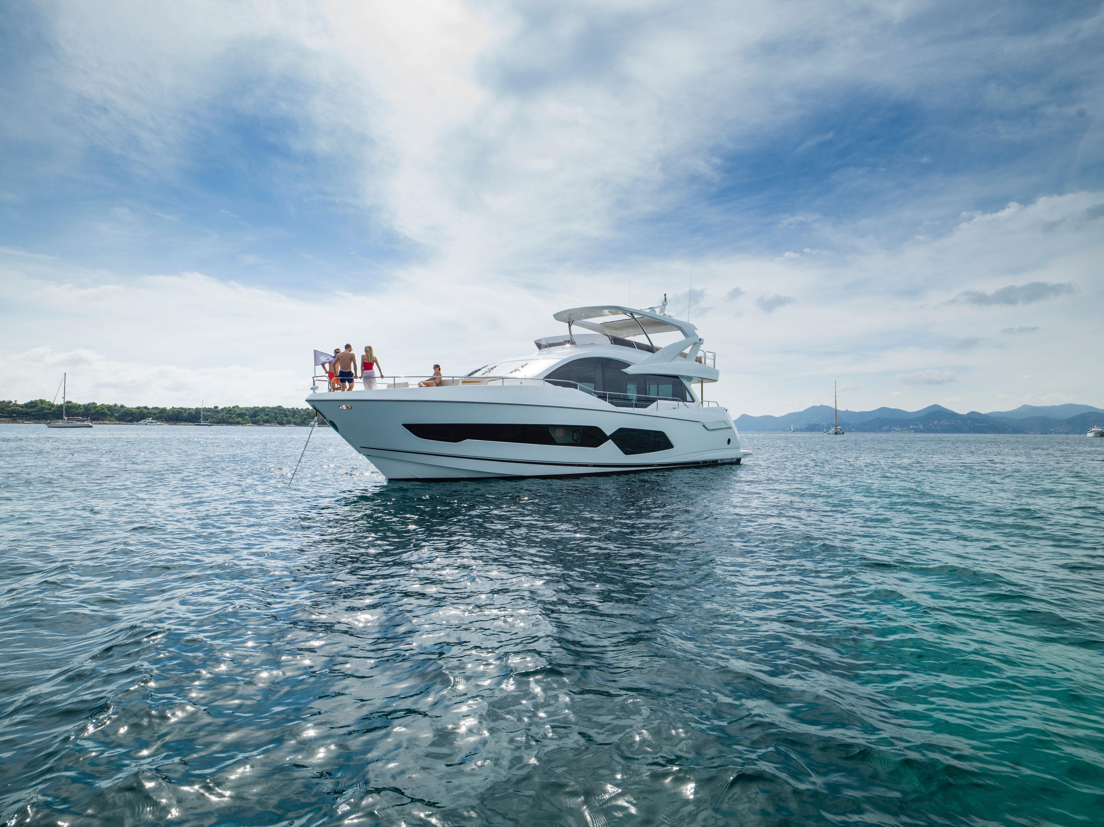 Yacht