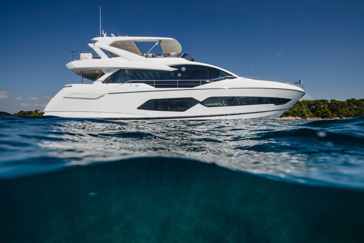 2023 Sunseeker 77 