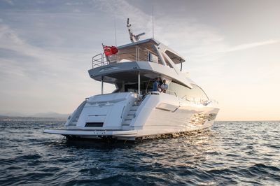 Yacht