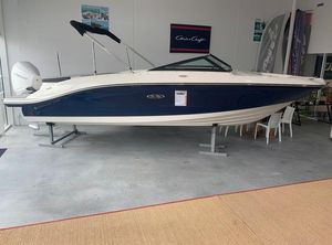 2022 Sea Ray SPX 210 OB