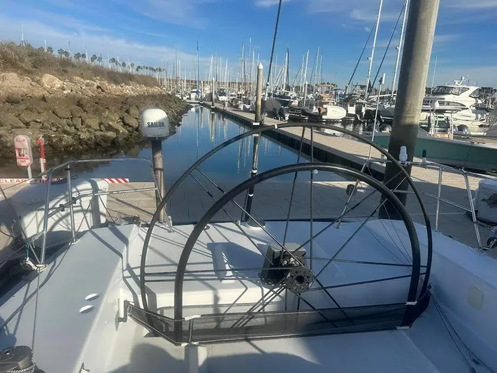 Pied Piper Yacht Photos Pics Helm