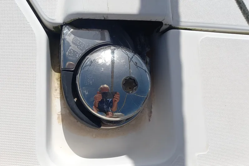 We Reach Yacht Photos Pics Close-up of a winch on a 2011 Dufour 425 Grand Large sailboat.