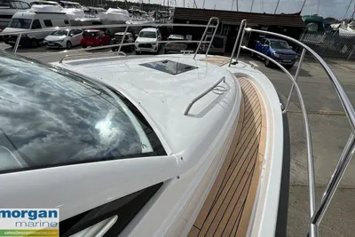 2025 Nimbus 305 Coupe