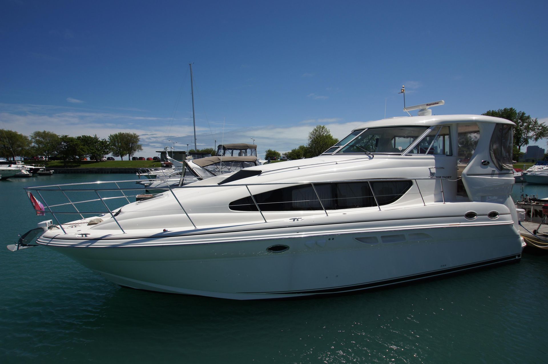 sea ray 390 motor yacht fuel consumption