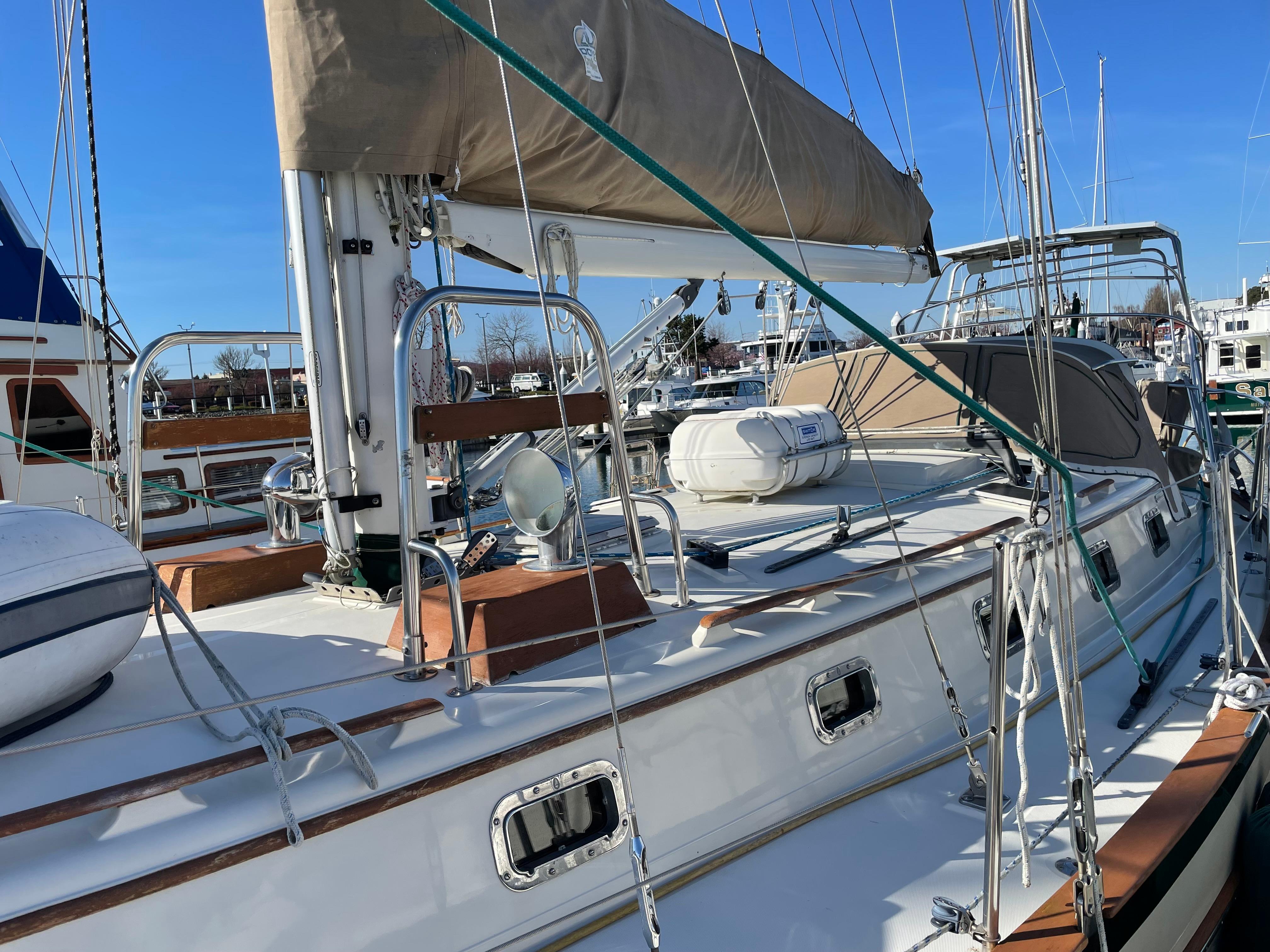 1996 Pacific Seacraft 40 Sloop for sale YachtWorld