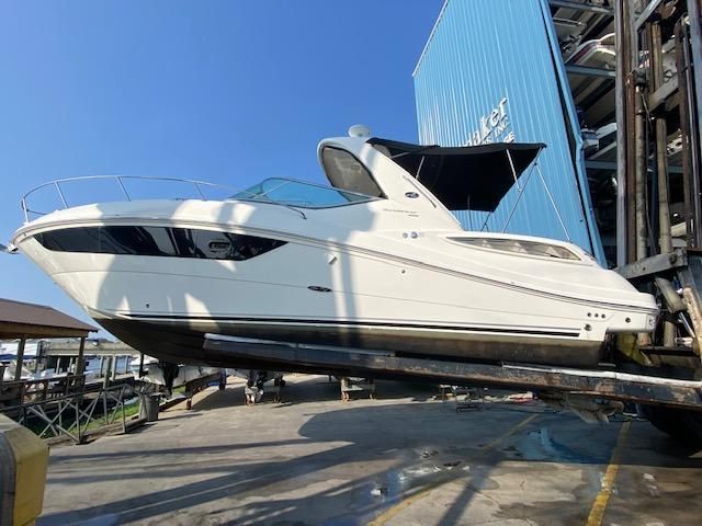 2016 Sea Ray 330 Sundancer