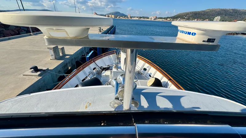 Trindade Yacht Photos Pics 